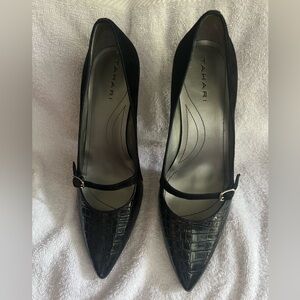 Tahari - black pumps - TA-Melanie - size 7M